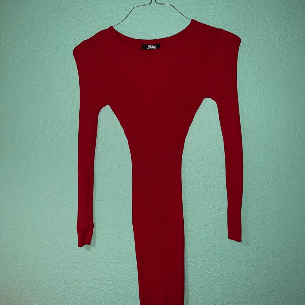 Hera Collection Red Ribbed Knit Top